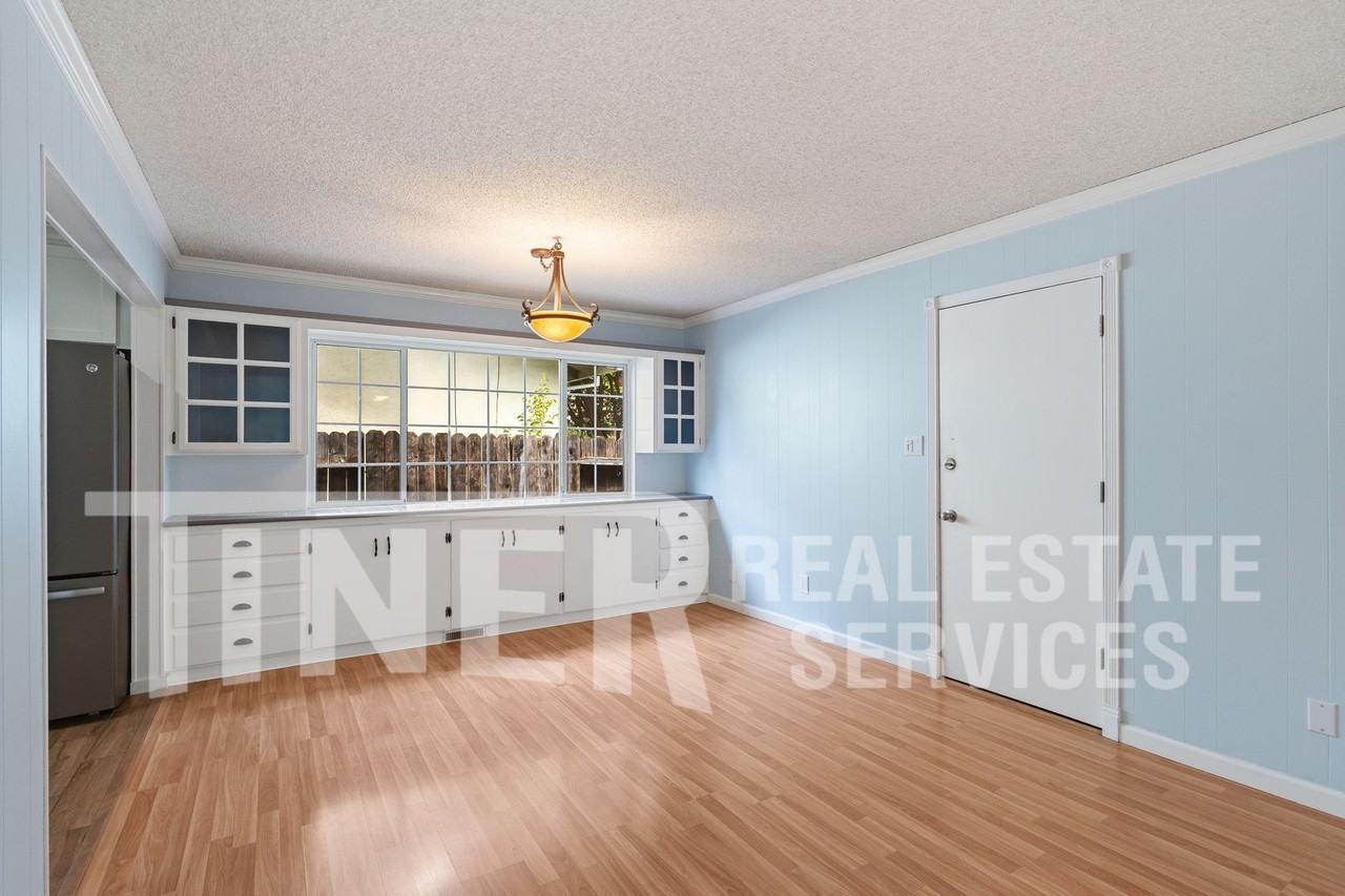 2940 Belmar St - Photo 3 of 29