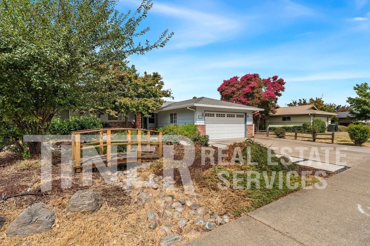 2940 Belmar St - Photo 5 of 29
