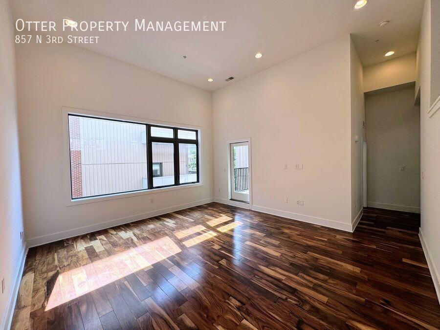 857 N 3rd St - Photo 7 of 50