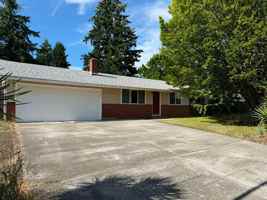 featured image of 15506 Ne 32nd St
