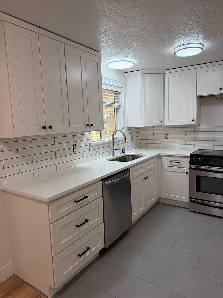 15506 Northeast 32nd Street - Photo 2 of 14