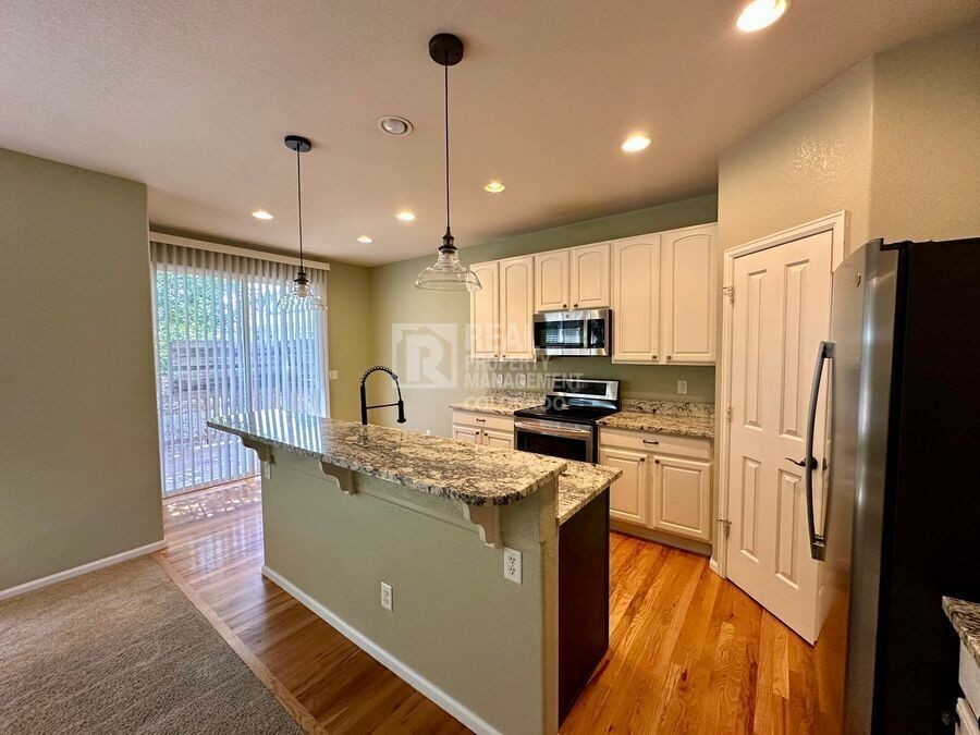 1500 Red Poppy Way - Photo 3 of 22