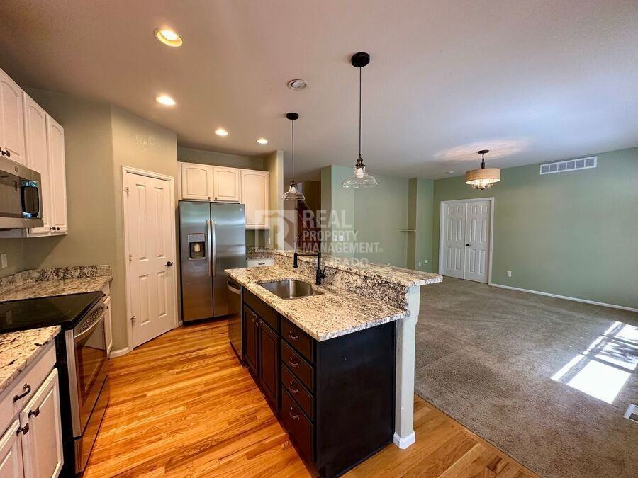 1500 Red Poppy Way - Photo 4 of 22