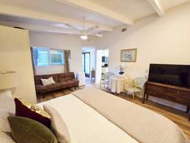 819 Hymettus Ave #1 - Photo 1 of 1