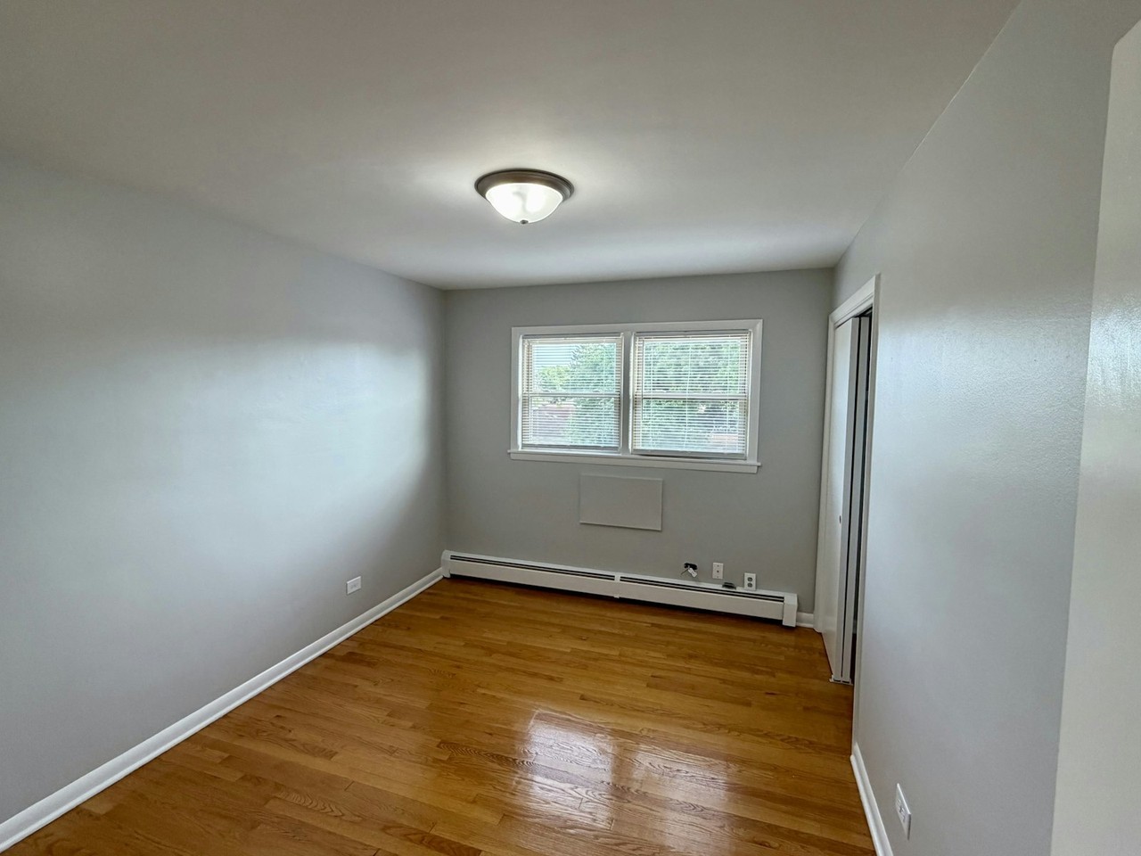 2741 West 87th Street, Unit 2E - Photo 2 of 4