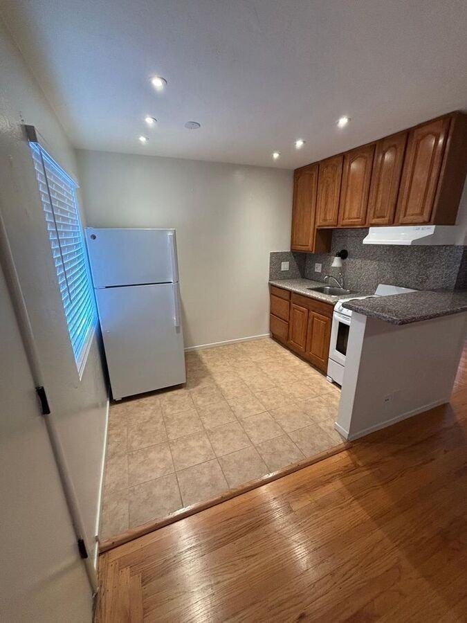 414 Staten Ave #3C - Photo 2 of 11