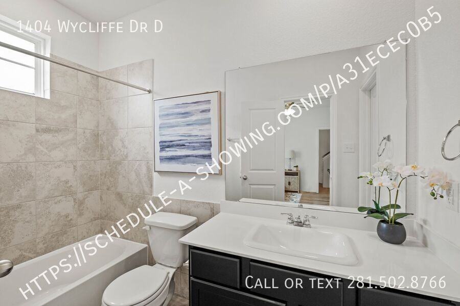 1404 Wycliffe Dr - Photo 3 of 12