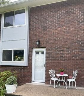10 Massaco Street, Unit Q - Photo 2 of 40
