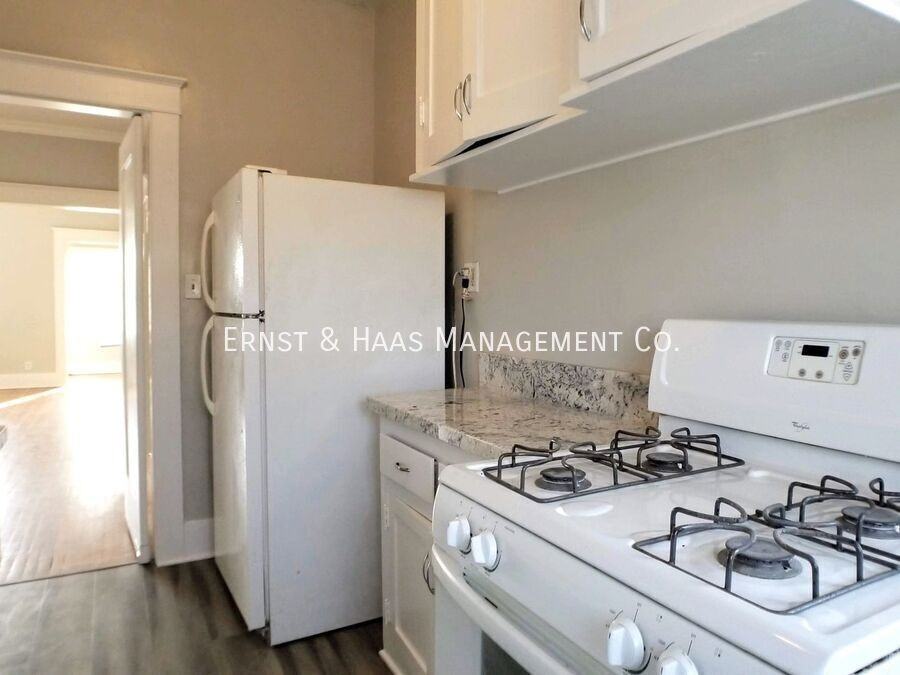 971 E 2nd St - Photo 7 of 9