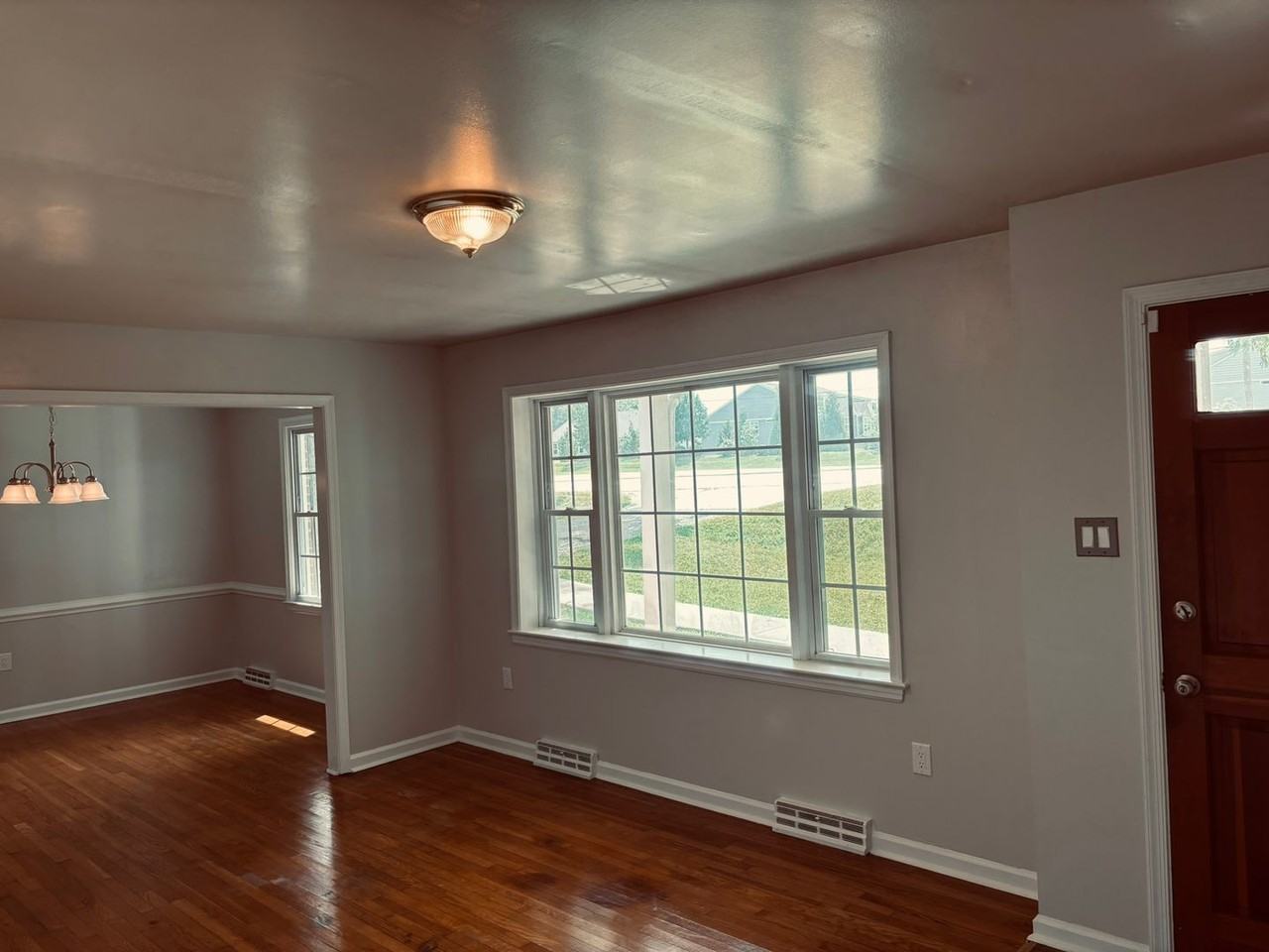 2209 Courthouse Rd - Photo 2 of 27
