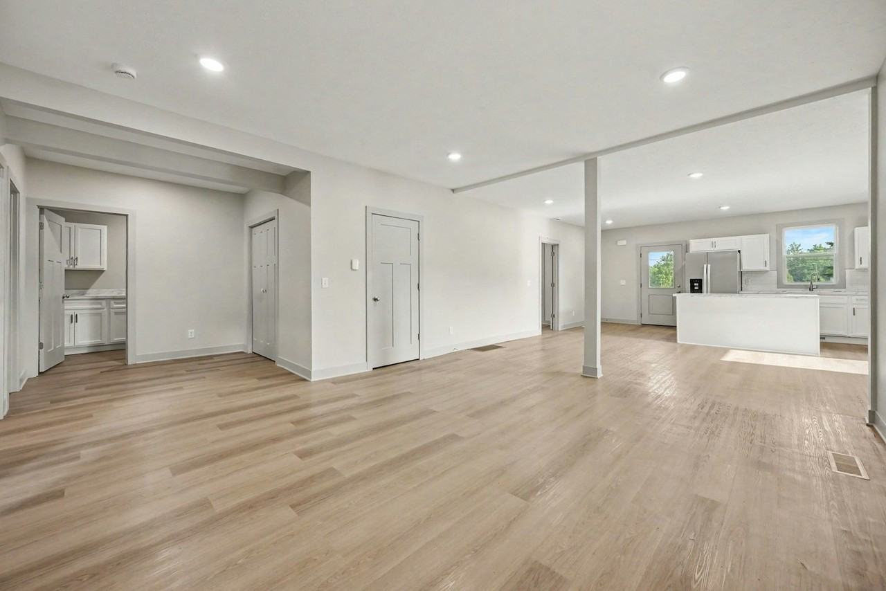 201 Monroe Street, Unit 1 - Photo 2 of 16