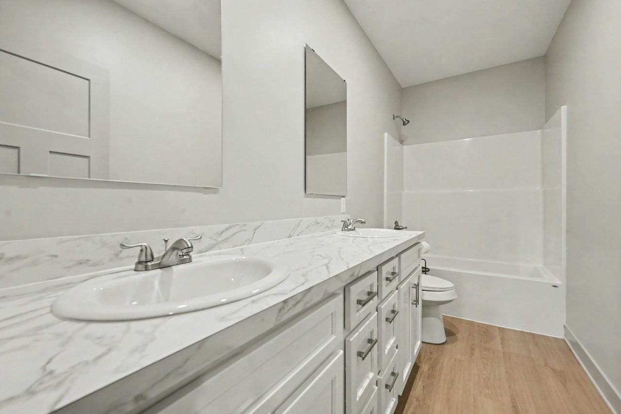 201 Monroe Street, Unit 1 - Photo 7 of 16