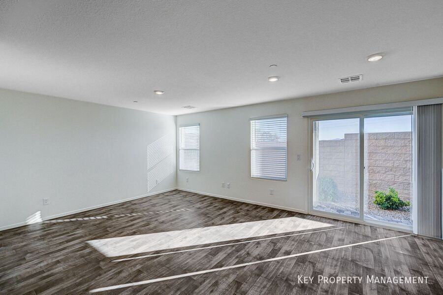 7965 Whisper Words Ave - Photo 3 of 18