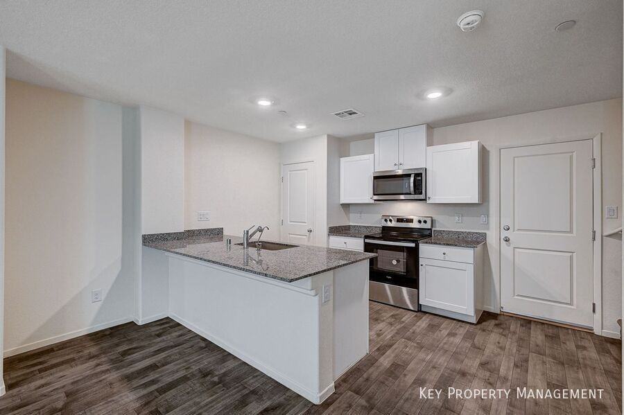 7965 Whisper Words Ave - Photo 4 of 18