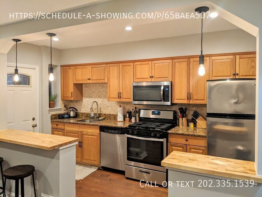 2330 14th St Ne - Photo 3 of 23