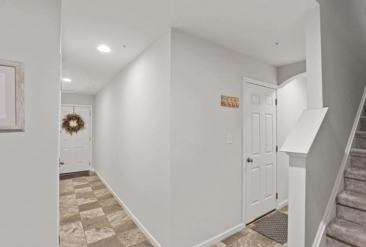 3005 Meridian Commons - Photo 5 of 32