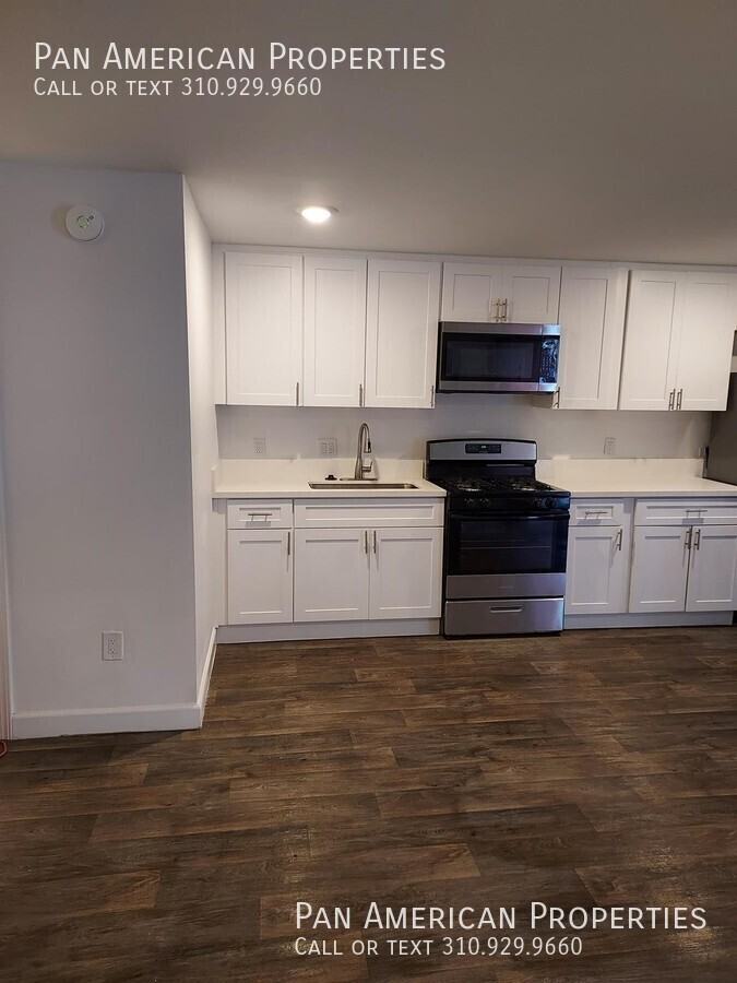 10380 Almayo Ave #9 - Photo 3 of 50