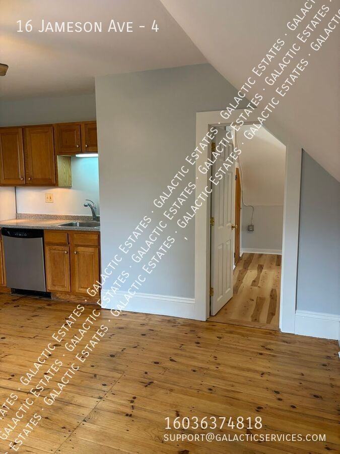 16 Jameson Ave #4 - Photo 4 of 9