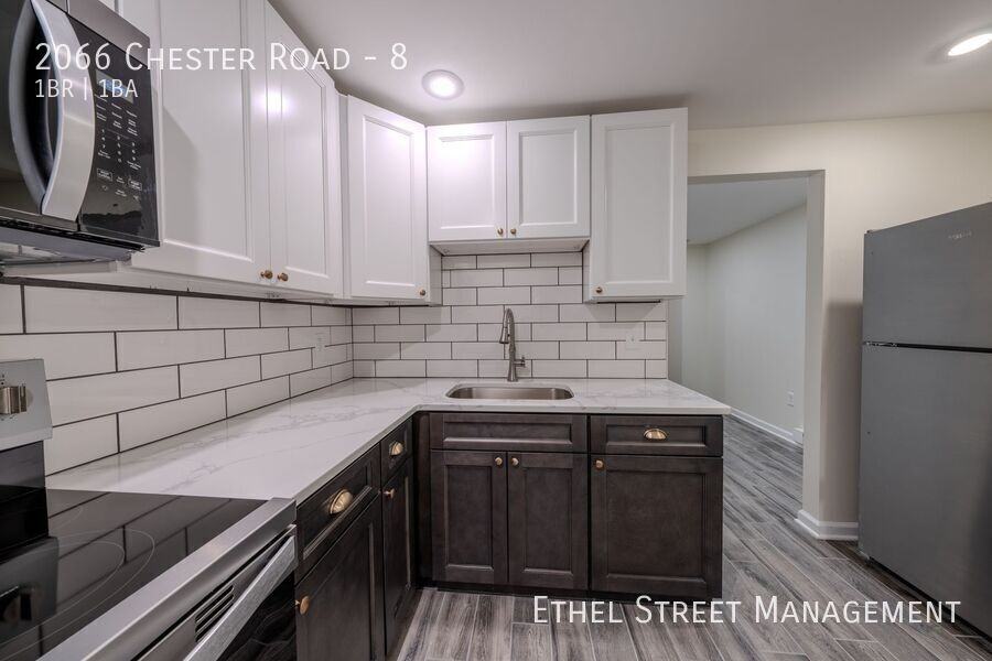 2066 Chester Rd #8 - Photo 2 of 6