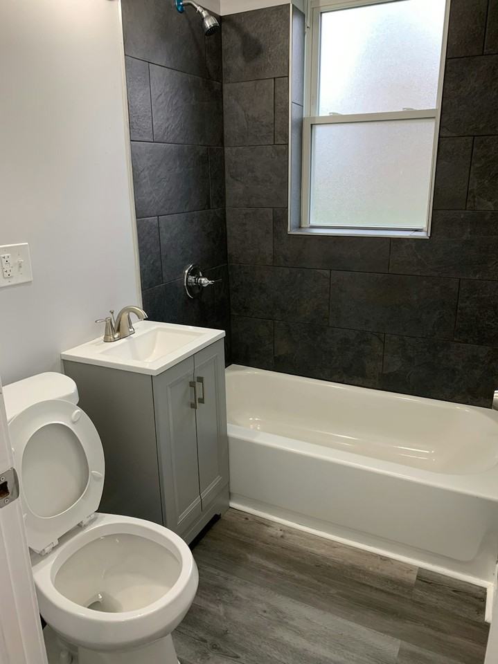 6503 South Hermitage Avenue, Unit 2 - Photo 7 of 11