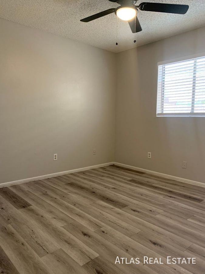 2014 N Hunt Cir #102 - Photo 2 of 10
