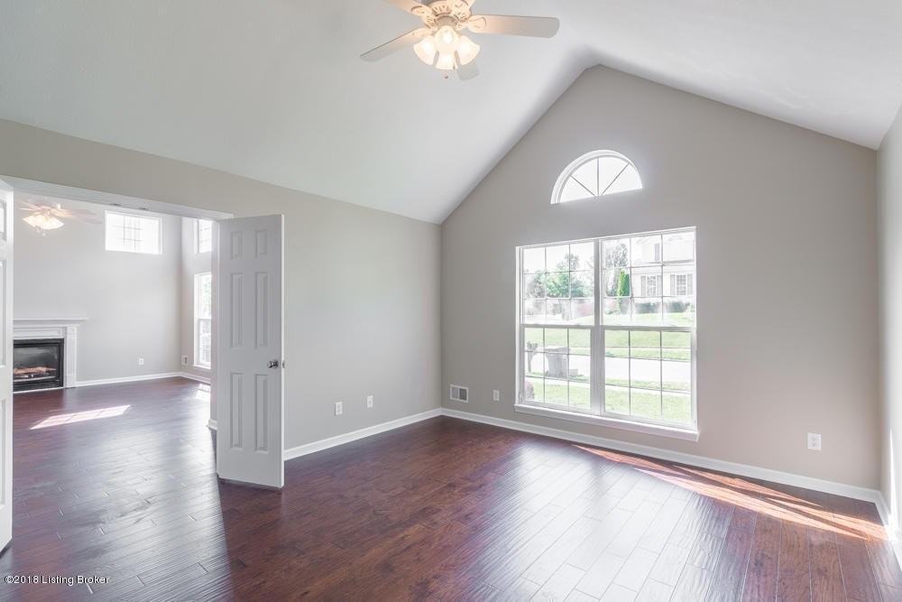 10503 Hite Creek Rd - Photo 3 of 17