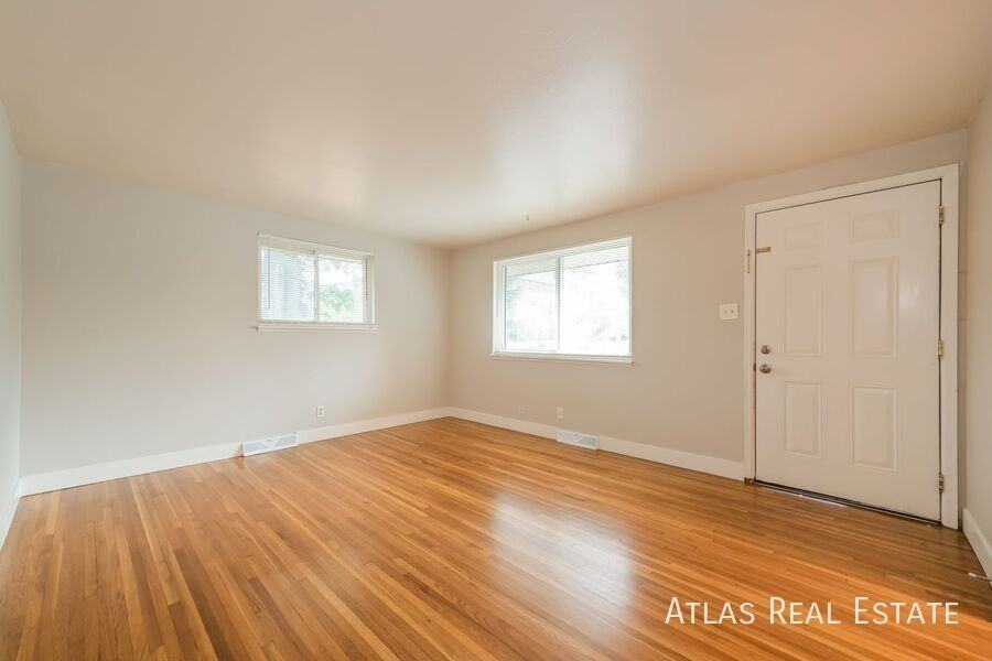 4032 Kalamath St - Photo 6 of 19