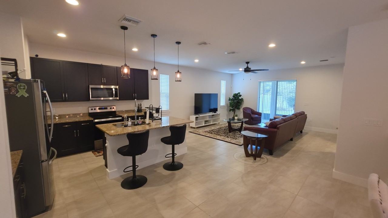 1170 Arisha Dr #1 - Photo 5 of 36