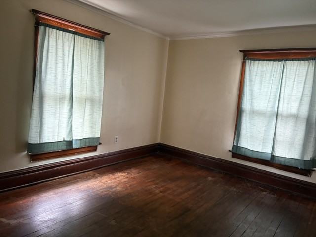 518 1/2 Locust St #1-2 - Photo 2 of 9