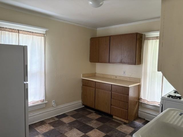 518 1/2 Locust St #1-2 - Photo 6 of 9
