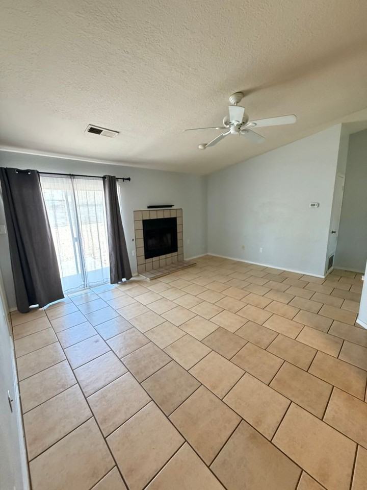 5423 Still Brooke Ave Nw - Photo 4 of 29