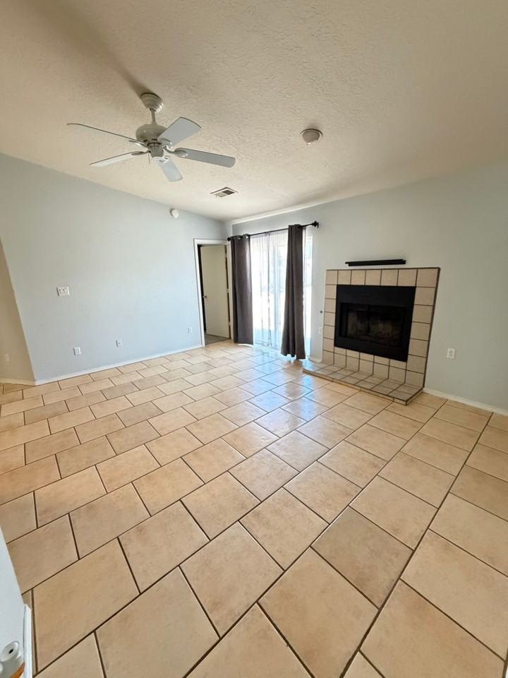 5423 Still Brooke Ave Nw - Photo 6 of 29
