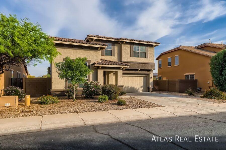 16059 W Pima St - Photo 3 of 32