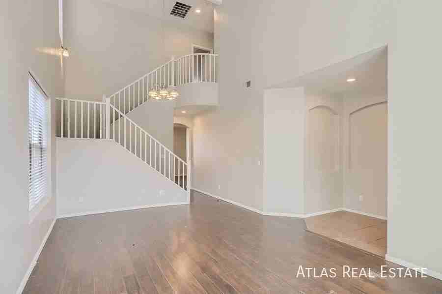 16059 W Pima St - Photo 5 of 32