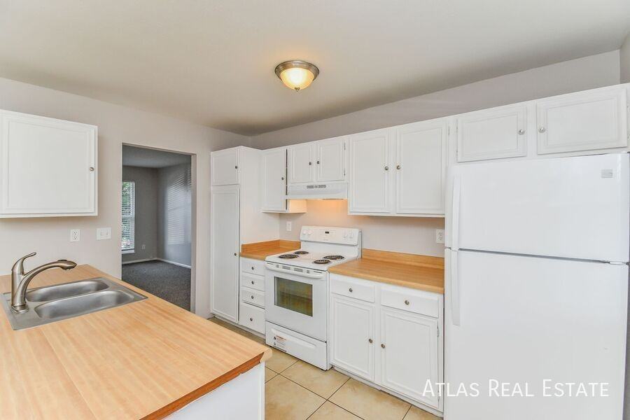 4842 Bailey Pl - Photo 4 of 19