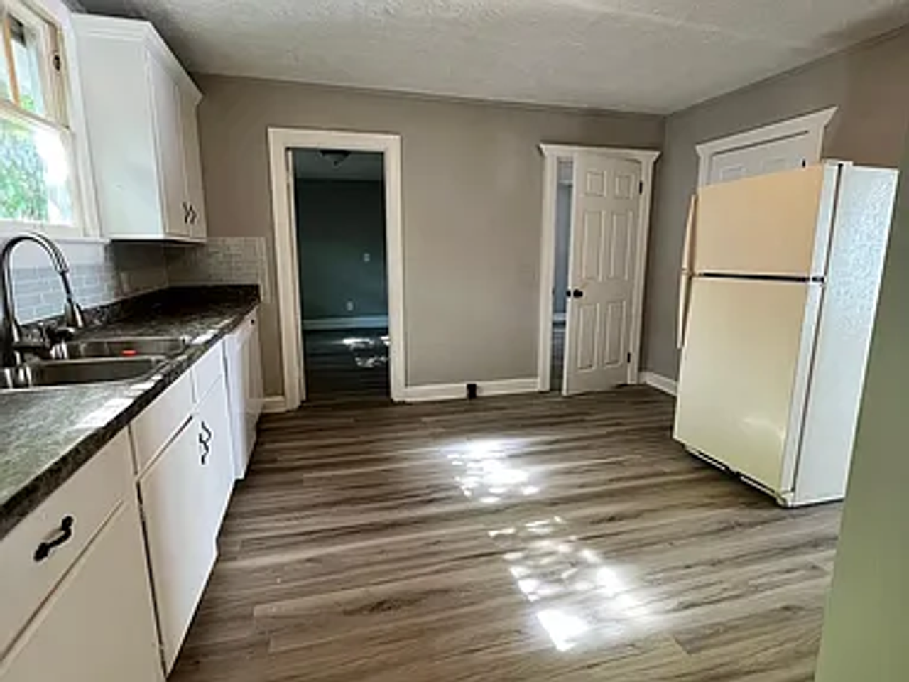 1441 Highlawn Ave ##(Z1 - Photo 2 of 17