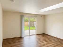 featured image of 60 E Hemlock Ct #60