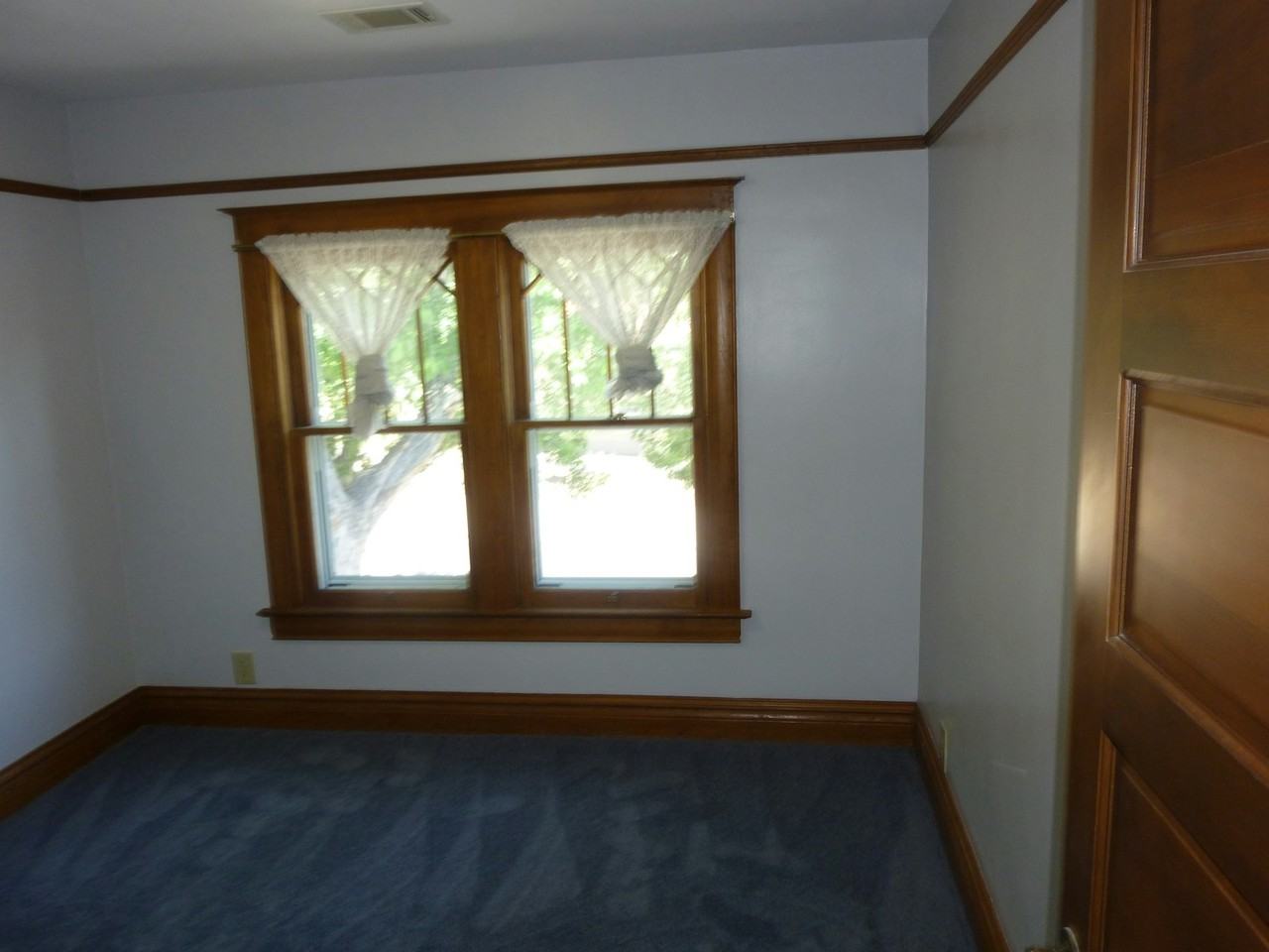 2939 N Newton Street , Unit Apt 2 - Photo 6 of 17