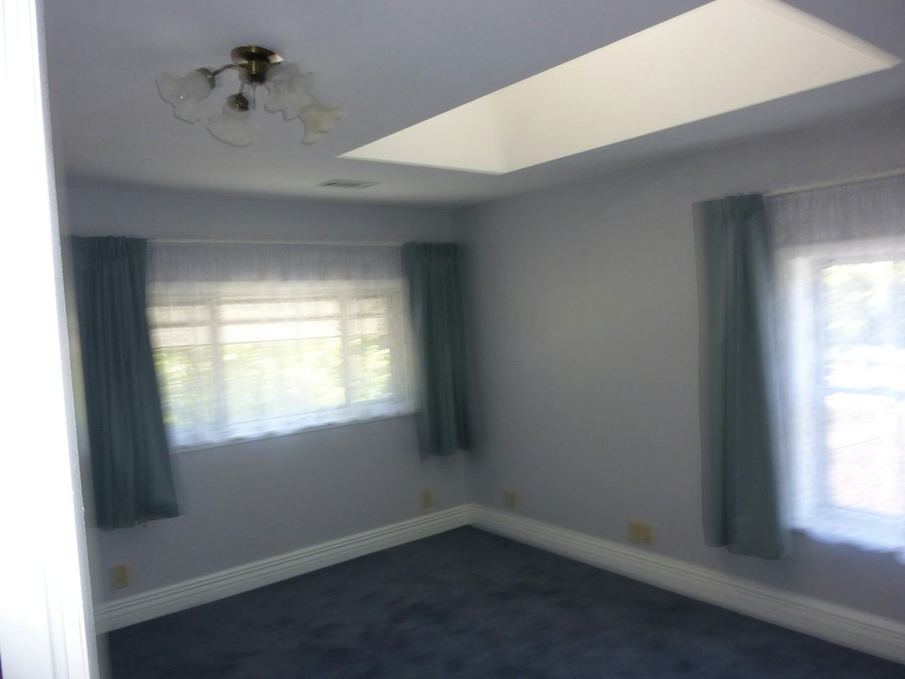 2939 N Newton Street , Unit Apt 2 - Photo 7 of 17