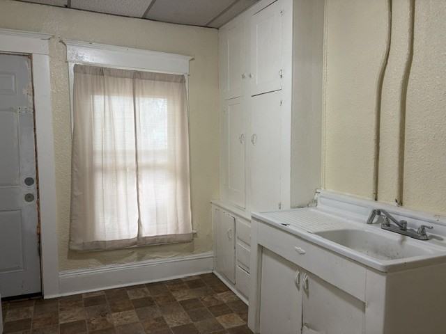 612 W 1st St #612-2 - Photo 4 of 7