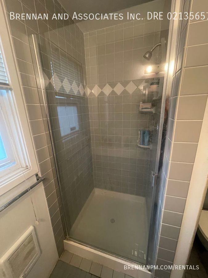 5932 Alleghany St - Photo 5 of 50