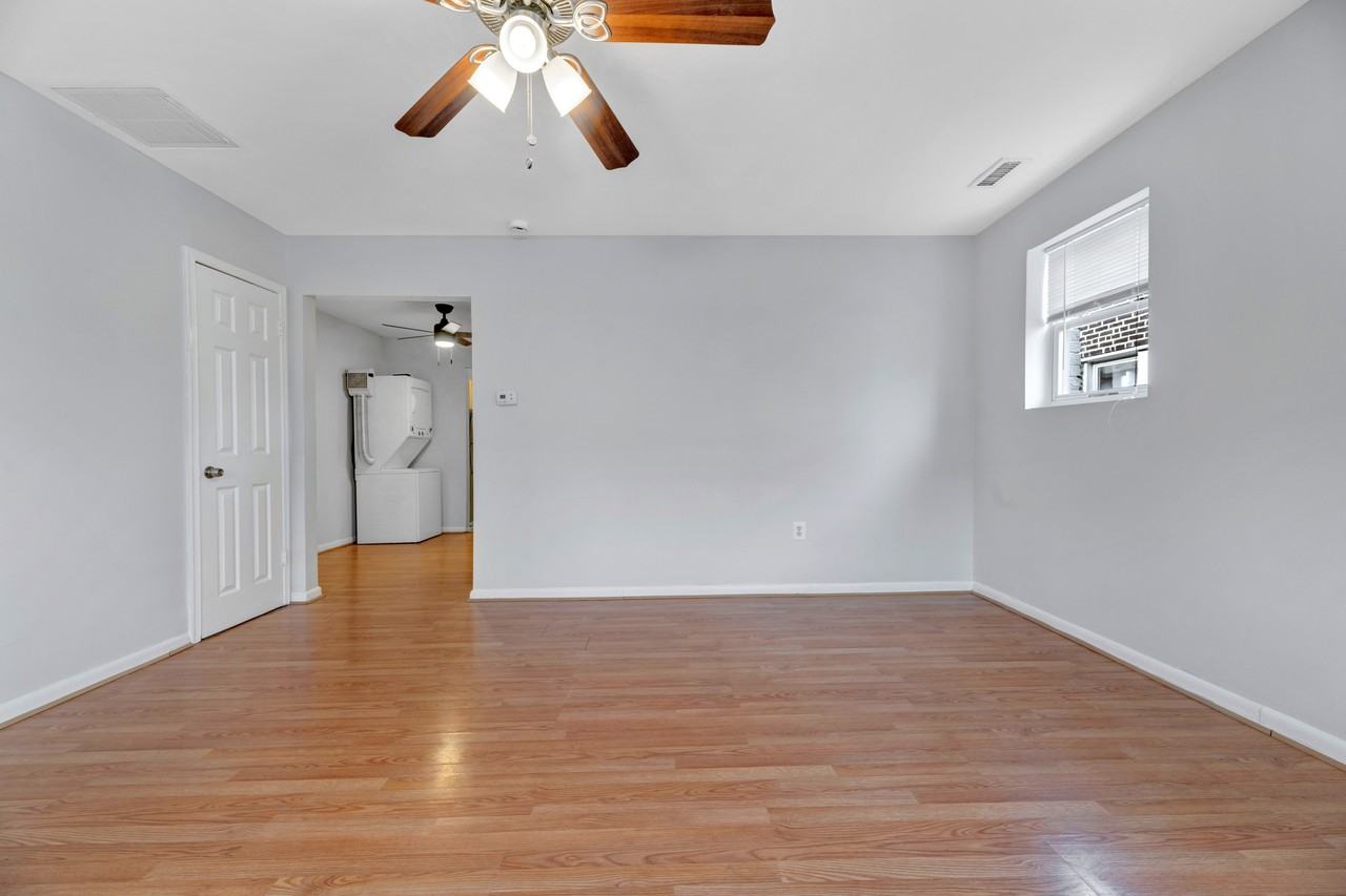 1255 Queen St Ne Apt 3 #3 - Photo 2 of 15
