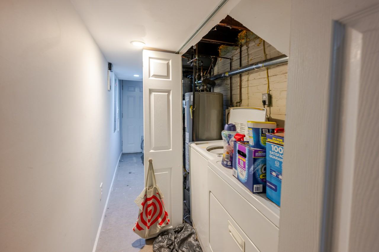 236 Channing St Ne - Photo 7 of 42