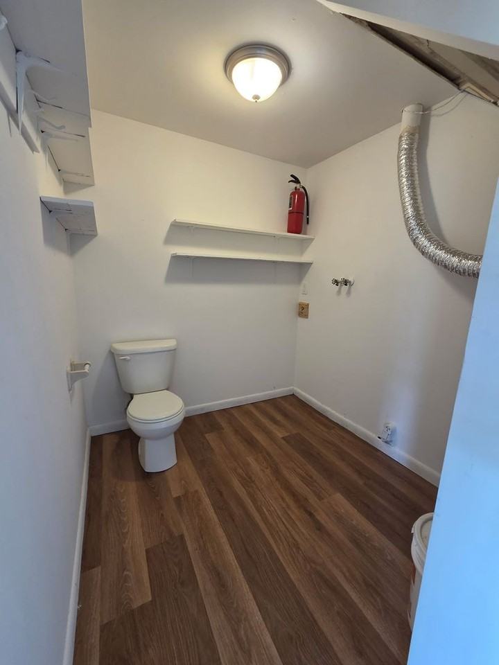 170 Ashford Dr - Photo 4 of 9