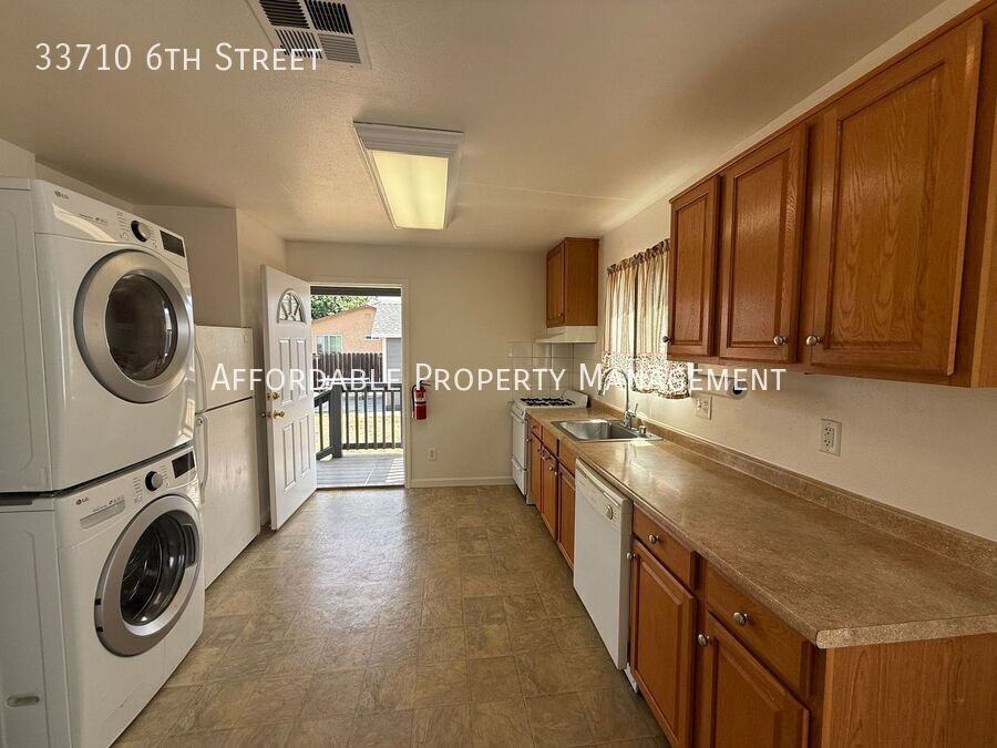 33710 6th St - Photo 6 of 18