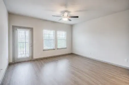 3352 N Mcdonald St - Photo 2 of 4