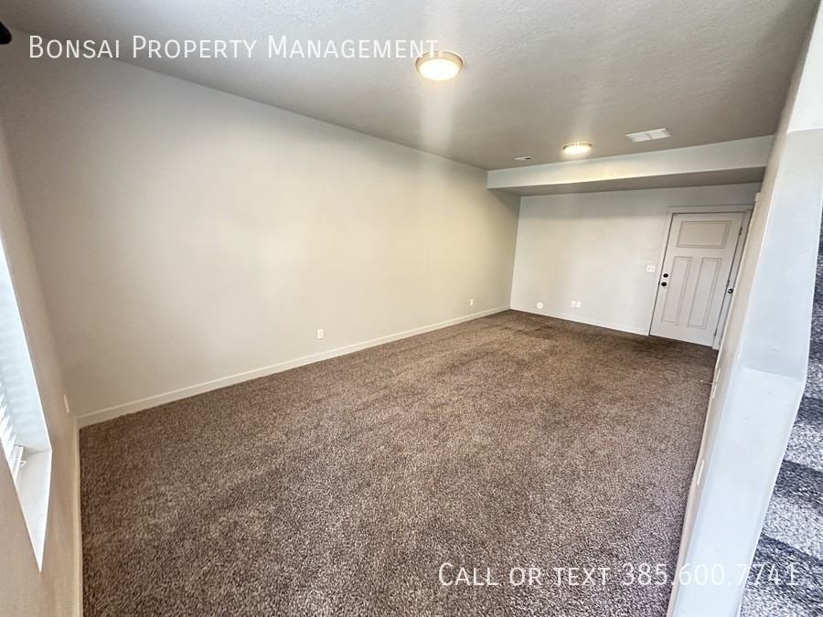 343 N 680 E - Photo 7 of 18