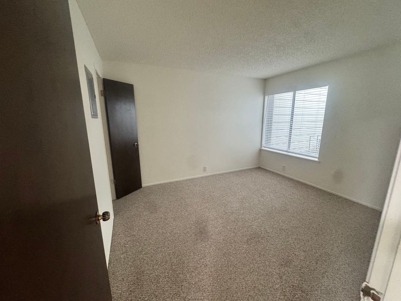 725 18th Ave #1 - Photo 3 of 11