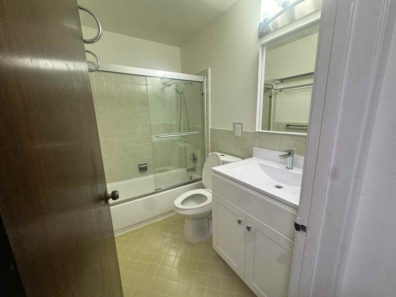 725 18th Ave #1 - Photo 6 of 11