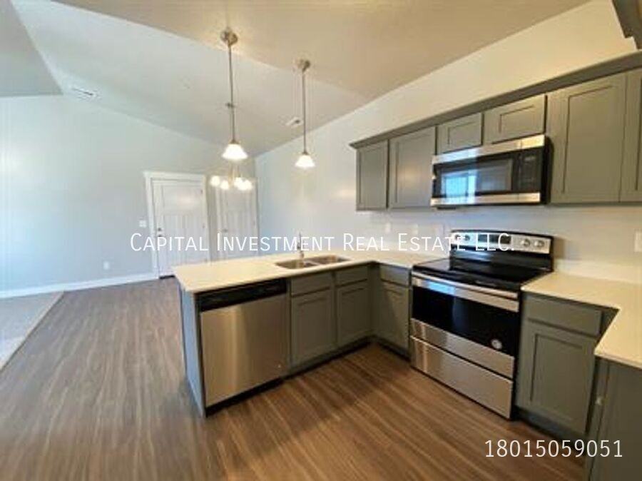 14653 S Astin Ln #T303 - Photo 3 of 19